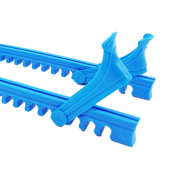 アイススケートガード 2個 ユニバーサルアイスフィギュアスケート アイススケートプロテクター ブルー