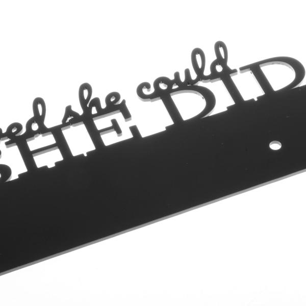 メダルハンガー シェルフ 表彰ホルダー レースメダル用メダルホルダー ランニングメダル SHE DID