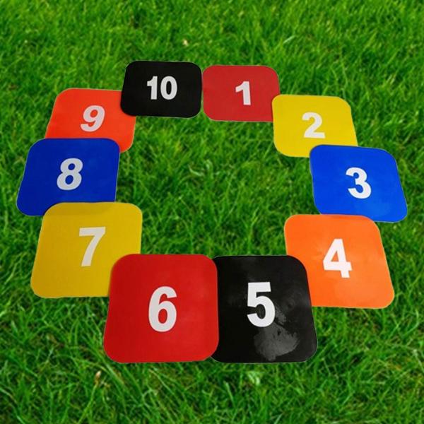 10ピース/個 23cmフラットスクエアスポットマーカー、フロアプレイマット、正方形の非スリップ、サッカーフラットフィールドコーン、裏庭用のフロアドッ