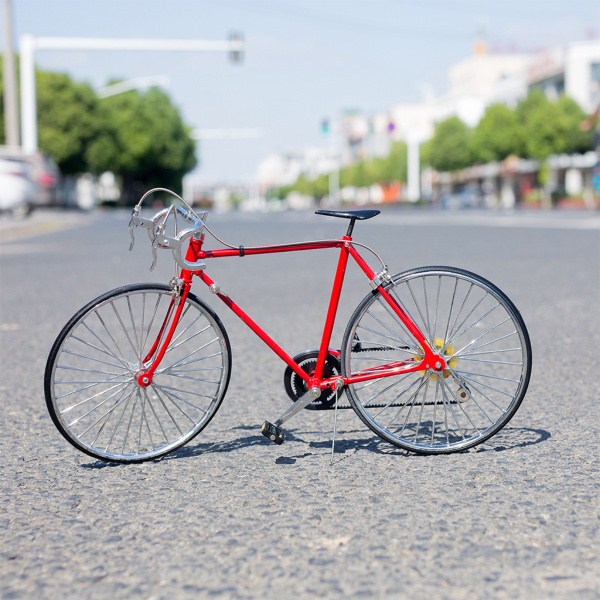 ビンテージ自転車　ディスプレイ用 ヴィンテージスタイル1/6合金自転車モデルメタルバイクDIYキャラクター