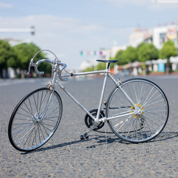 BM-X MINI BIKE 　 自転車 1/6模型 金属製 s-l1200.jpg