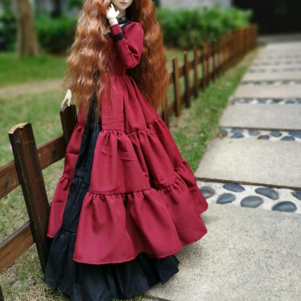 ドレスを着た人形 リカちゃんサイズ イエロー レースドレス ハンドメイド ドール服