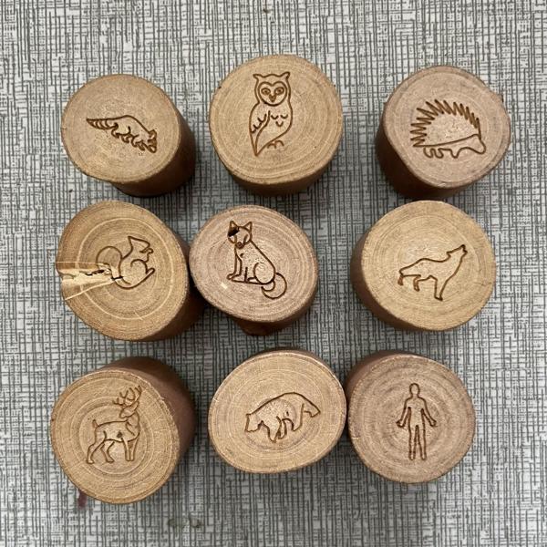 9 個アニマルトラックスタンプ DIY ジャーナルジャーナリングキッズガールズ木製スタンプセットスタイル B .5-5 センチメートル