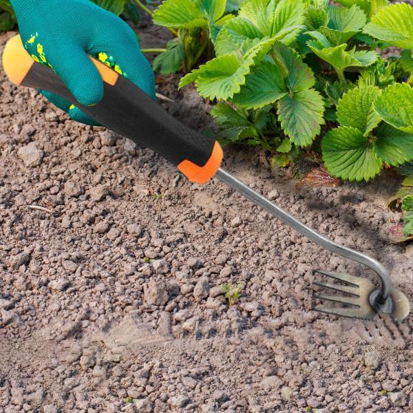 手動除草機 軽量 草刈り鎌 草抜き 道具 雑草削り 使いやすい 草取り道具 園芸用品 草取りグッズ 雑草取り器具 根抜きツール ハンド除草機 園芸工具