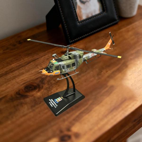 1/100 ヘリコプター模型飛行機 おもちゃ 装飾 ギフトコレクション