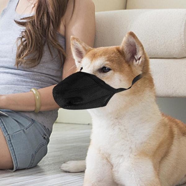 犬用口輪 犬の訓練用口輪 調節可能なストラップ付き フルカバー犬用口輪 M