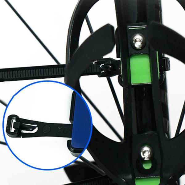 折りたたみ自転車のフレームの水のボトル拡張ラック穴の取り付けシートブラケット赤