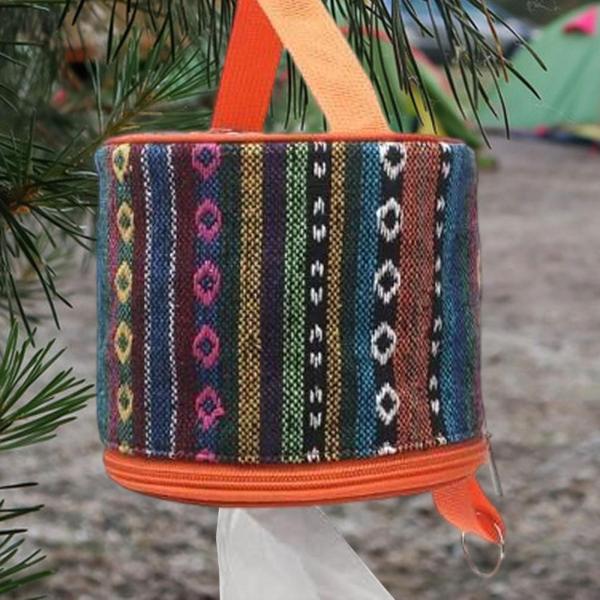 民族スタイルのティッシュケーストイレットロールカバー多機能ティッシュペーパーバッグRV旅行屋外のナプキンホルダーを掛けている