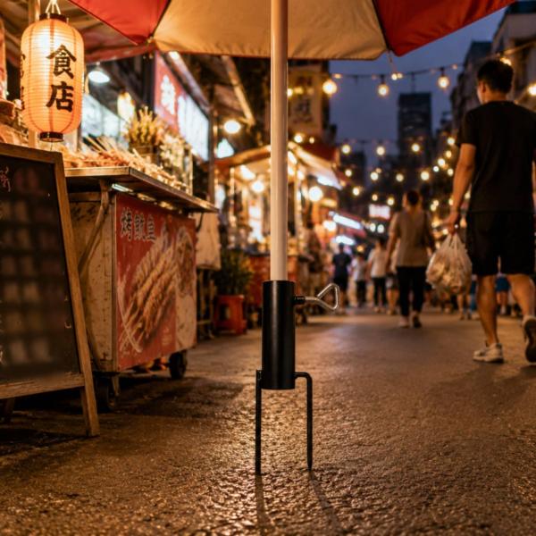 傘アンカーステーク 屋外用 2本足の傘固定用杭 コンパクト パラソルペグ 高強度 パラソル用ベース 安定 傘ホルダー キャンパー 釣り人用 ビーチ用