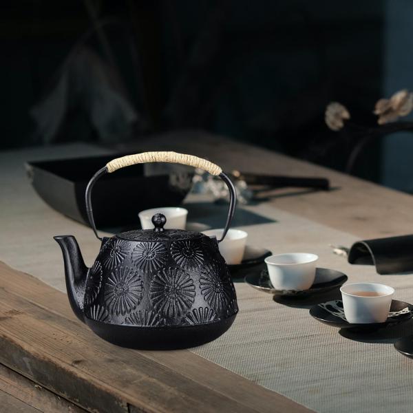 鋳鉄ケトルティーメーカー 40 オンスレトロパターン和風ティーポットエナメルインテリアルースティー電磁調理器用
