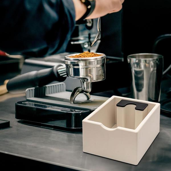 コーヒーノックボックス コーヒーグラウンドキッチン用 吸収性耐久性ノックコンテナ ホワイト