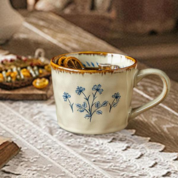セラミックコーヒーカップ ユニークなキッチン用品 花柄磁器マグカップ