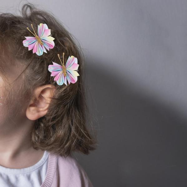 2 個蝶ヘアクリップポニーテールかわいいヘアピン結婚式のギフト誕生日ネジブルーピンク