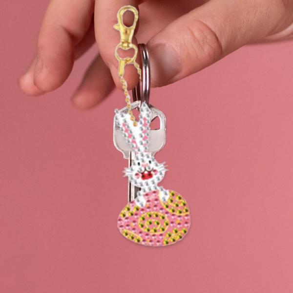 5個のダイヤモンド絵画キーホルダーイースターエッグモザイクメイキングキーリングペンダント5PCSイースターバニー