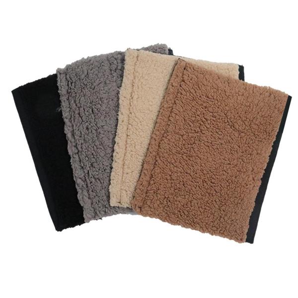 ユニバーサル保護のための2個の車椅子アームレストパッドは、圧力を和らげますブラック