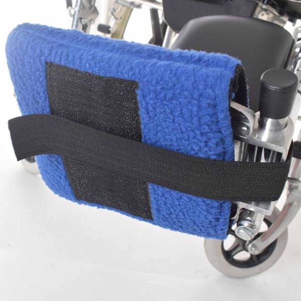 車椅子用フットレストカバー フットプレートプロテクターパッド アクセサリー ソフト 暖かい 滑り止め 車椅子用フットレストパッド 男 女 シニア