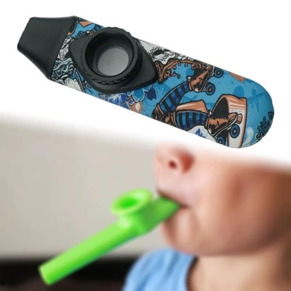 カズーフルートギター伴奏ステージパフォーマンスピクニックアウトドアアクティビティブルー