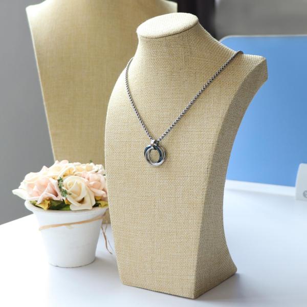 ネックレスペンダントディスプレイバストマネキンスタンドホルダーラック、リネン - ベージュ