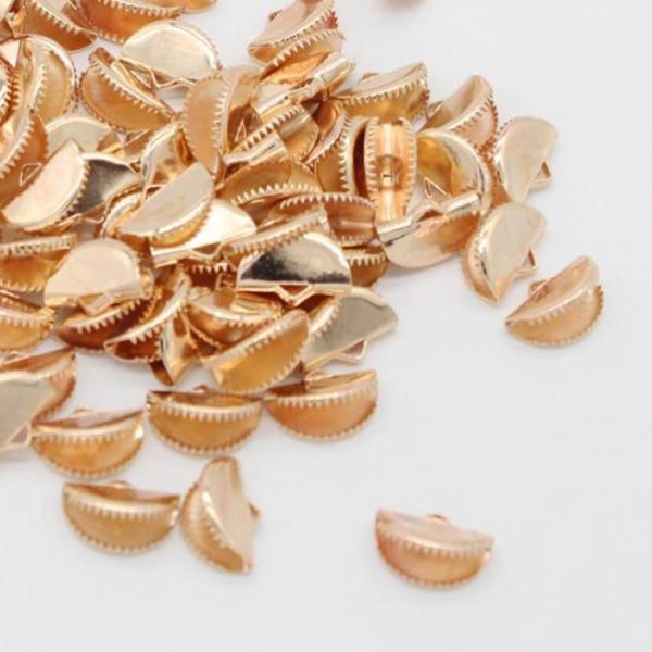 100個半円形リボン圧着エンドクリップクランプベルトチップコネクタ