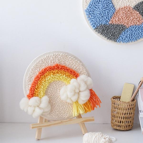 刺しゅう枠  刺繍フープセット 針セット 木製ハンドル 刺繍キット 刺〓ツール DIY縫製刺〓用ツール パンチ針 初心者向け 使いやすい