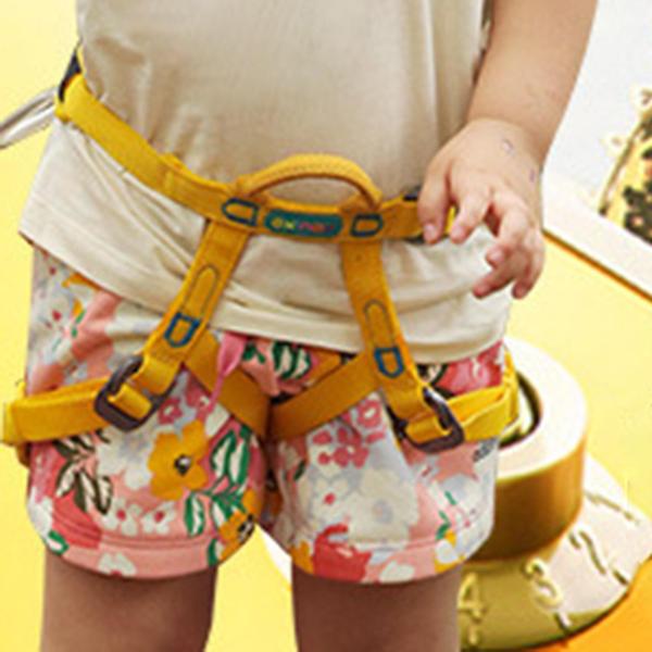 チャイルドハーフボディガイド厚みのあるハーネスクライミング、ウエストの安全ハーネスの保護、登山用の軽量ハーフボディハーネス