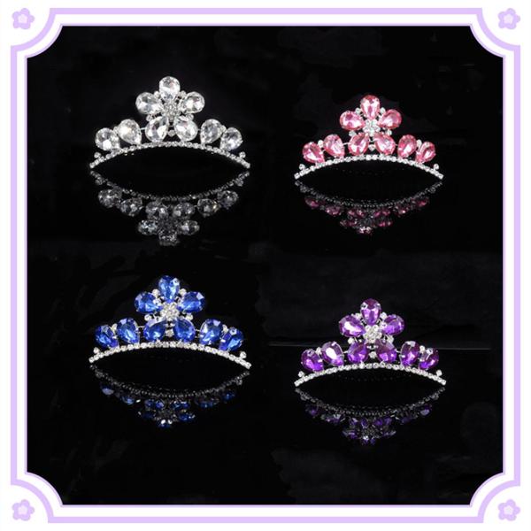 女性の誕生日の衣装のための櫛のピンが付いているラインストーンのブライダルティアラの王冠