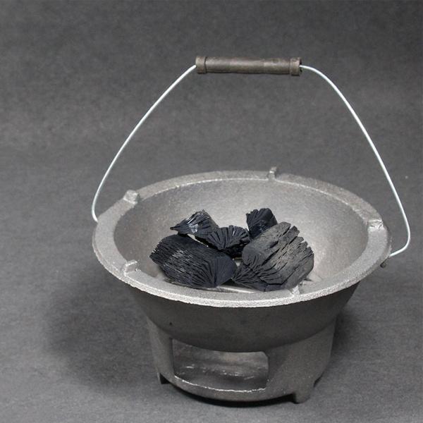 裏庭のピクニック バーベキューのための小さい木炭グリルのバーベキュー ストーブの付属品