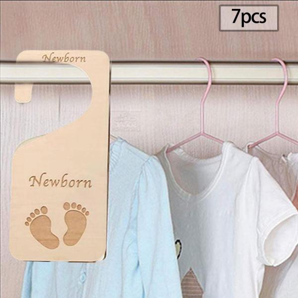 木製クローゼット仕切り 7個 洋服サイズ仕切り ベビークロスオーガナイザー ベビー服分類タグ 赤ちゃんの7期用 男の子 女の子 保育園の装飾