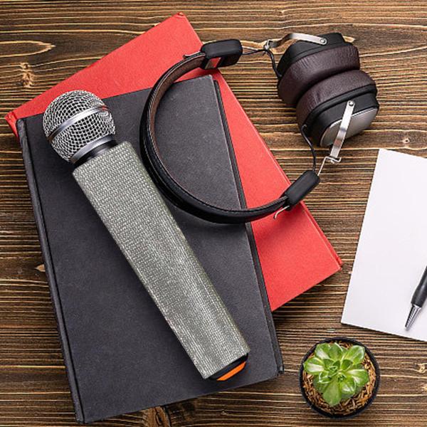 ラインストーンマイクハンドルスリーブハンドヘルドマイクプロテクター目を引く装飾的なユニバーサルマイクカバー録音用