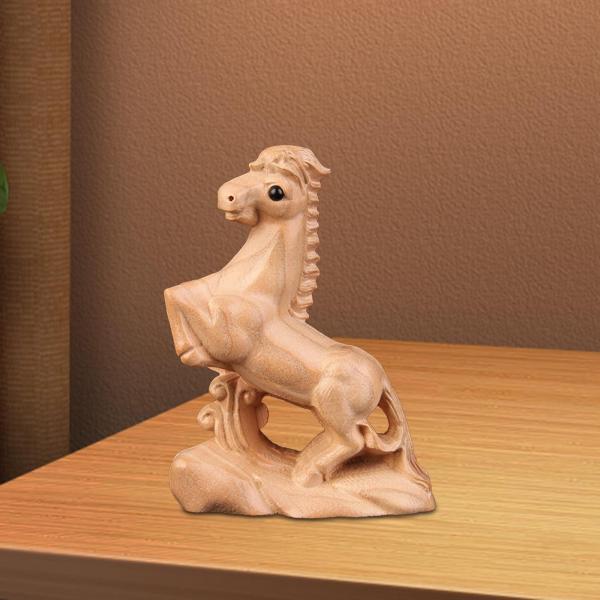 手彫りの木製馬像馬木彫り飾り手作り動物像デスクトップ馬の置物