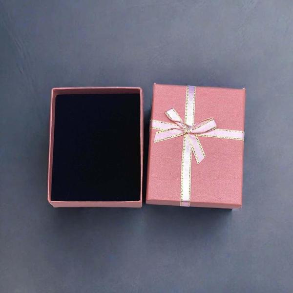 ジュエリーボックス ギフトボックス 多目的小型記念品ボックス 宝箱 ネックレス ブレスレット チャーム イヤリング ペンダント用ジュエリーケース