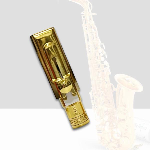 真鍮製アルトサックスマウスピース（リガチャーとキャップ付き）再利用可能で実用的なポータブルギフト。家族やプロ、サックス愛好家への贈り物に。