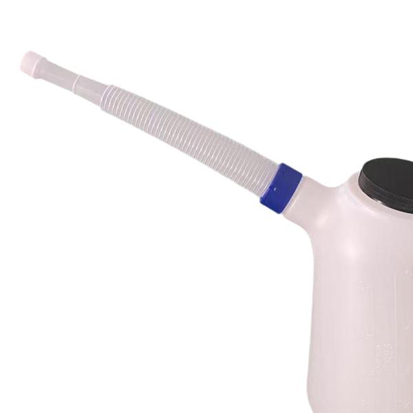 オイル計量ジャグ 自動車用オイルディスペンサー キャップ付き 半透明 5L ポット ユニバーサル 注ぎ口付き オートバイ旅行用