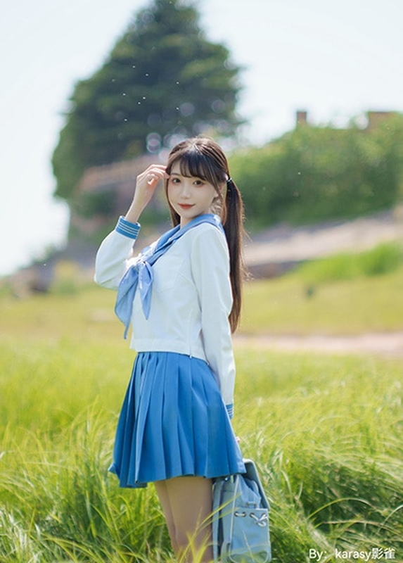 銘匠光学 TTArtisan 50mm f/0.95 C キヤノンRFマウント(APS-C) ブラック×シルバー :50mm-f095c-rf-bs:焦点工房!店  通販 