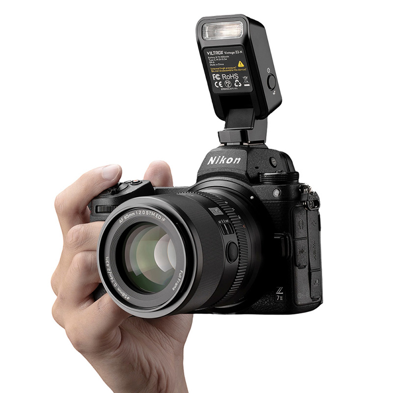 昭和レトロ　カメラ２台　ストロボフラッシュ１台　発光器１台　全てケース付き VILTROX Viltrox Vintage Z2-N Nikon用 TTL対応 コンパクトフラッシュ