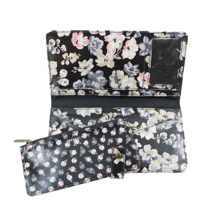 Cath Kidstonお財布ポーチ　(希少) Cath Kidston(キャスキッドソン) 長財布 小銭入れ付き Zip