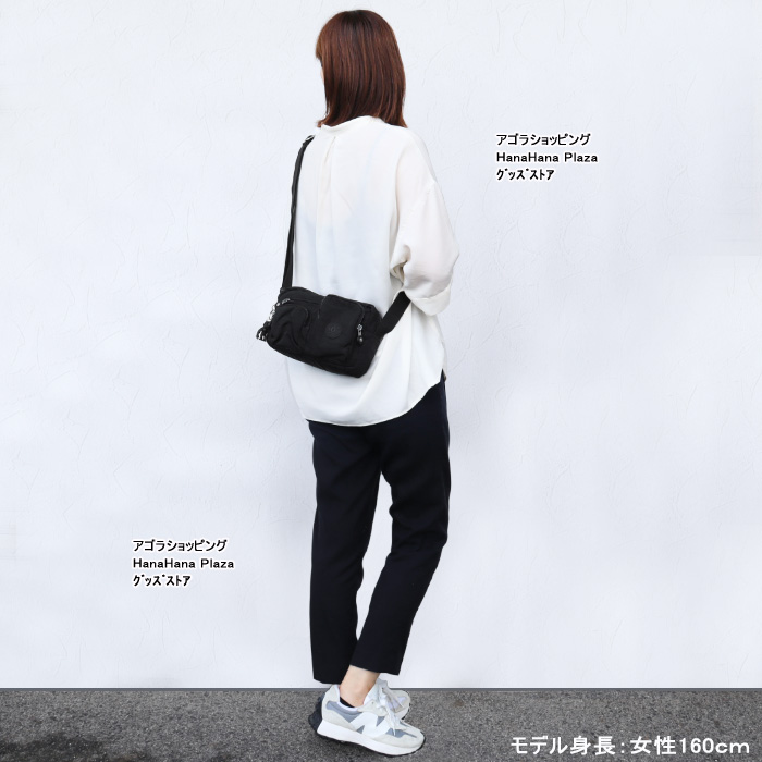 Kipling ブラックポーチ モンキー付き Kipling ブラックポーチ モンキー付き - メルカリ