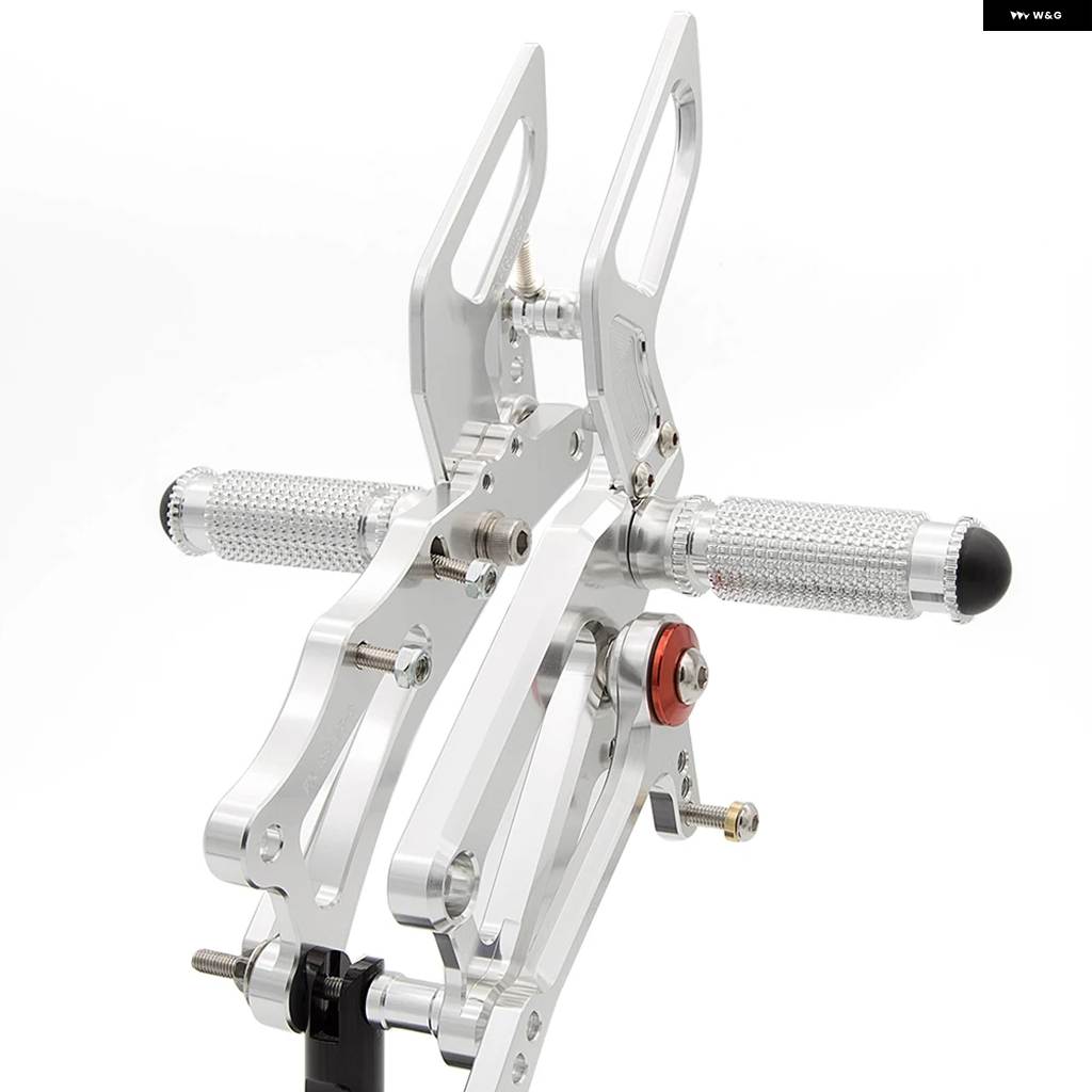 並行輸入品DERBI GPR125 4T GPR 125 2010 - 15 CNC オートバイ アルミ リアセット フットペグ フットレスト ペダルの画像