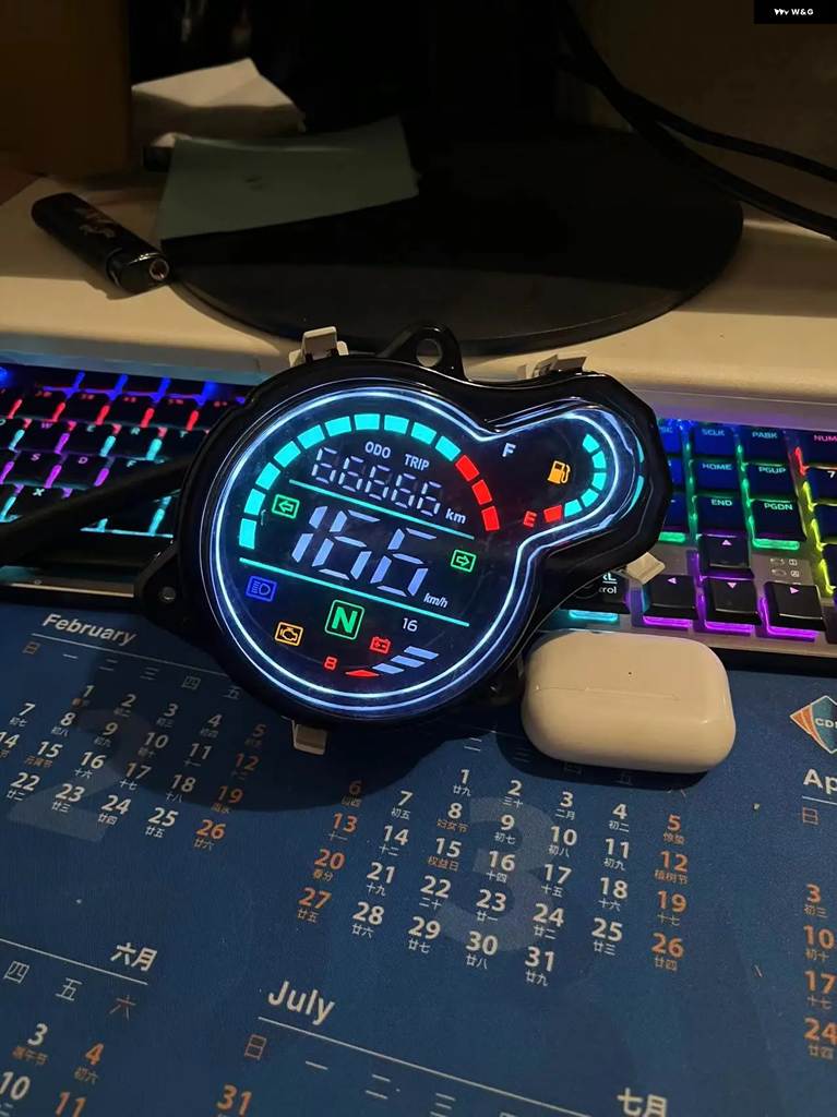 並行輸入品 ホンダ ナビ 110 デジタルメーター バイク 用 タコメーター デジタルスピード メーター ナビ LCD オドメーターの画像