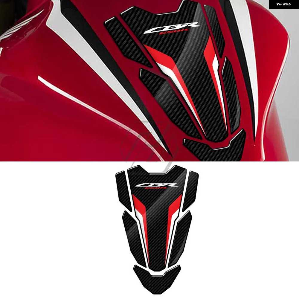 並行輸入品3Dカーボンルック トリプルヨークディフェンダー ステッカー サイドタンク パッド プロテクション ホンダ CBR650R 2019-2022の画像