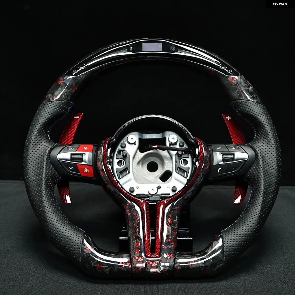 並行輸入品 LED ステアリングホイール カーボン BMW M1 M2 M3 M4 M5 M6 F30 F10 F15 F16 F32 F80 F82 3 4 5 6 X3 X5の画像