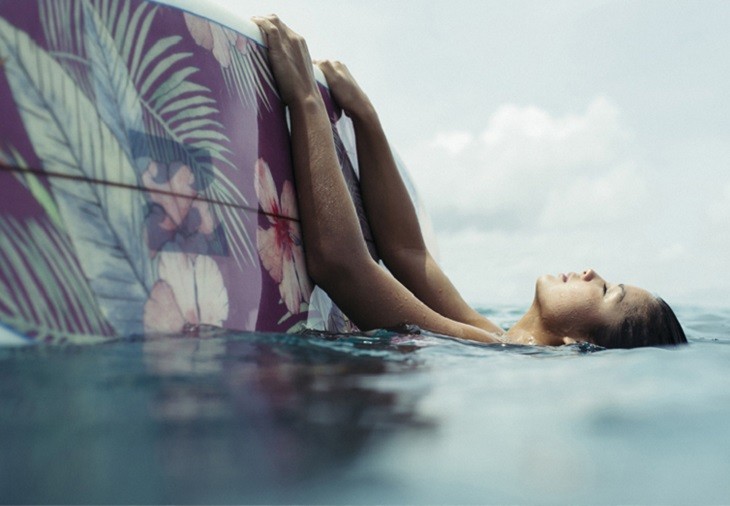 激安☆人気☆完売☆BILLABONG ストライプパンツ Billabong ストライプショートパンツ - メルカリ