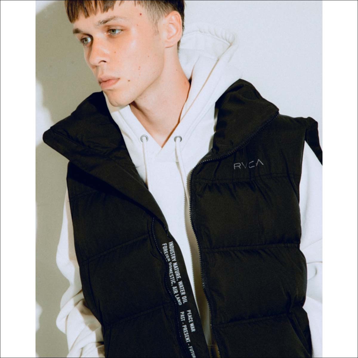 RVCA（ルーカ） 23 RVCA ダウンベスト PUFFER VEST ジャケット