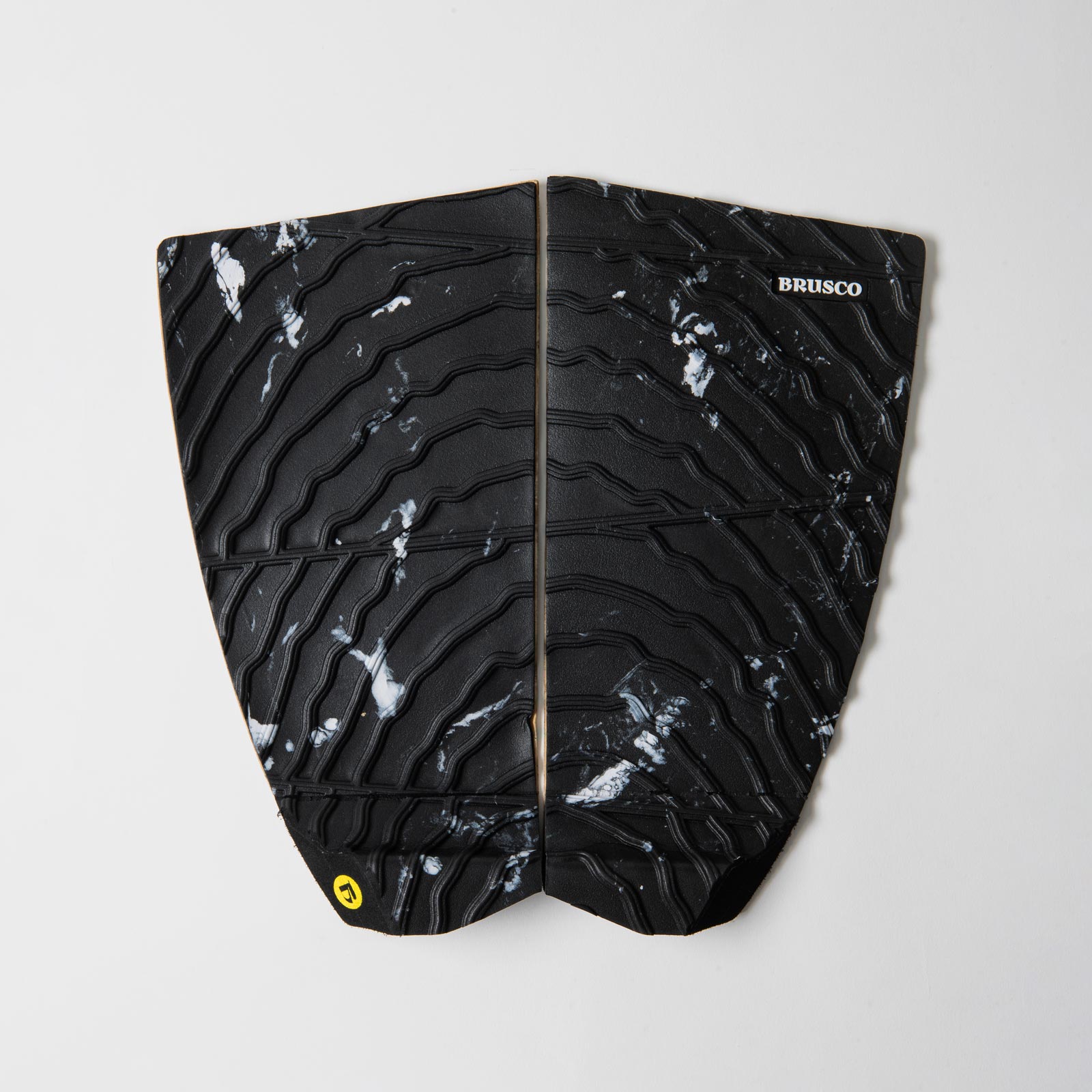 BRUSCO ブラスコ デッキパッド Tailpad 2ピース トラクション