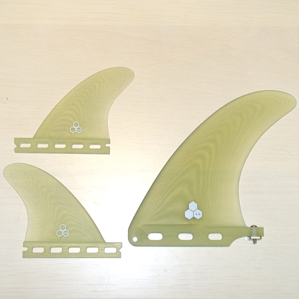 CI MID フィン 2+1センター6.5 スタビライザー3.6 CI Mid 2 + 1 Fin Set – Channel Islands Surfboards