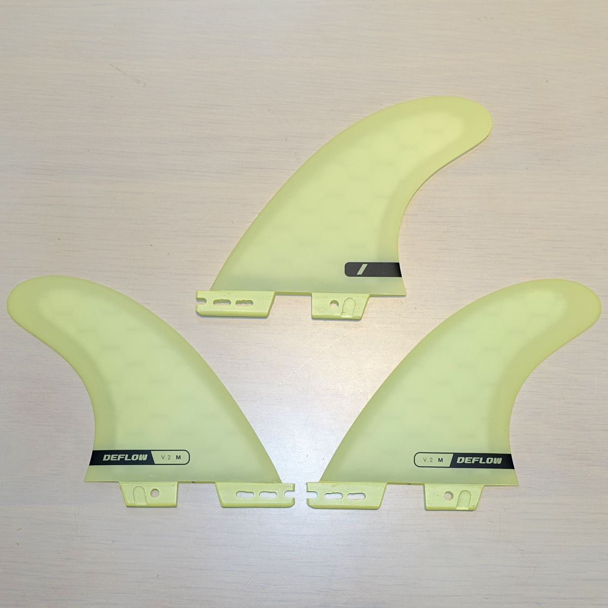 DEFLOW デフロー　V.2 LARGE トライフィンセット定価¥14,850 DEFLOW デフロー V.2 LARGE トライフィンセット定価¥14,850 DEFLOW