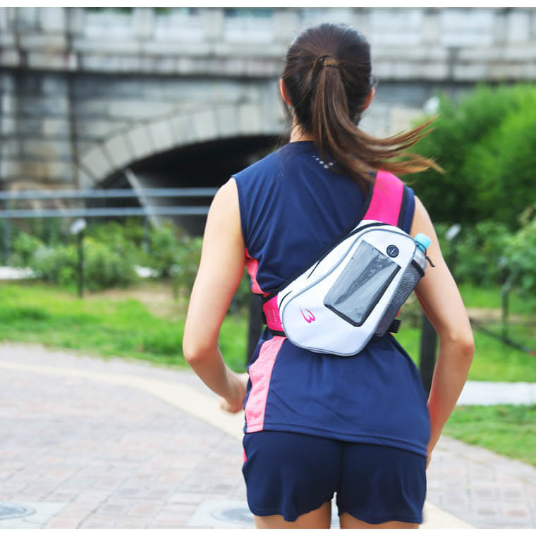 ランニング　バッグ