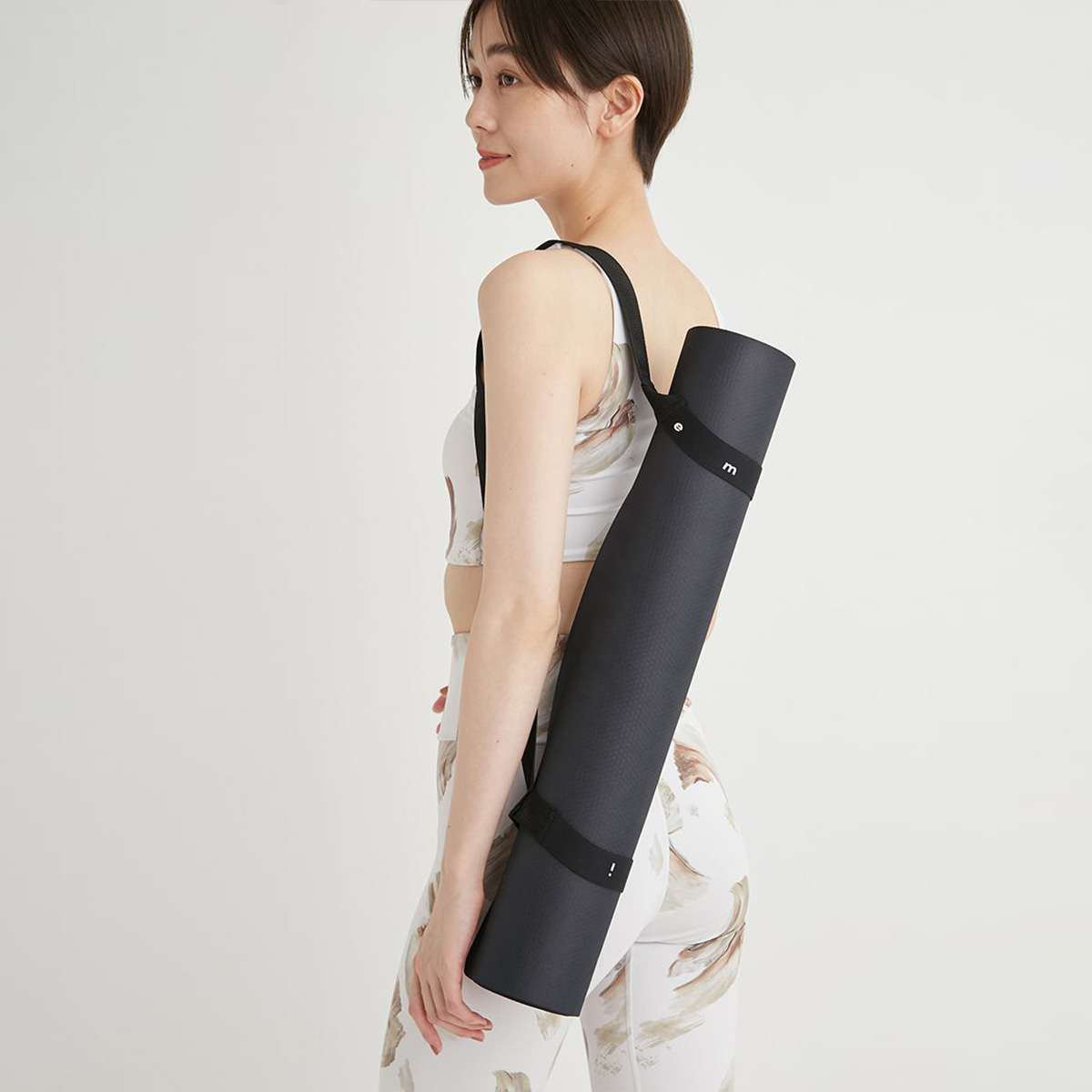 ロエベ　ヨガマット ロエベ ヨガマット Amazon | (ロエベ)LOEWE ロゴ ヨガマット yoga