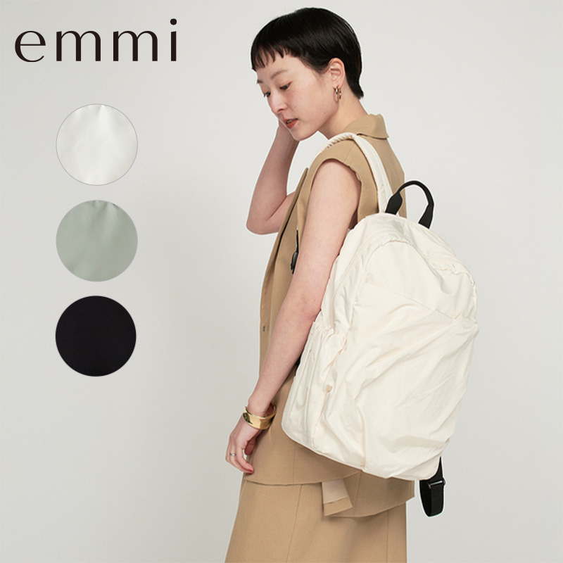 美品　emmi リュック ポリエステル ホワイト emmi エミ eco撥水ギャザーボディーバックパック 13WGB239304