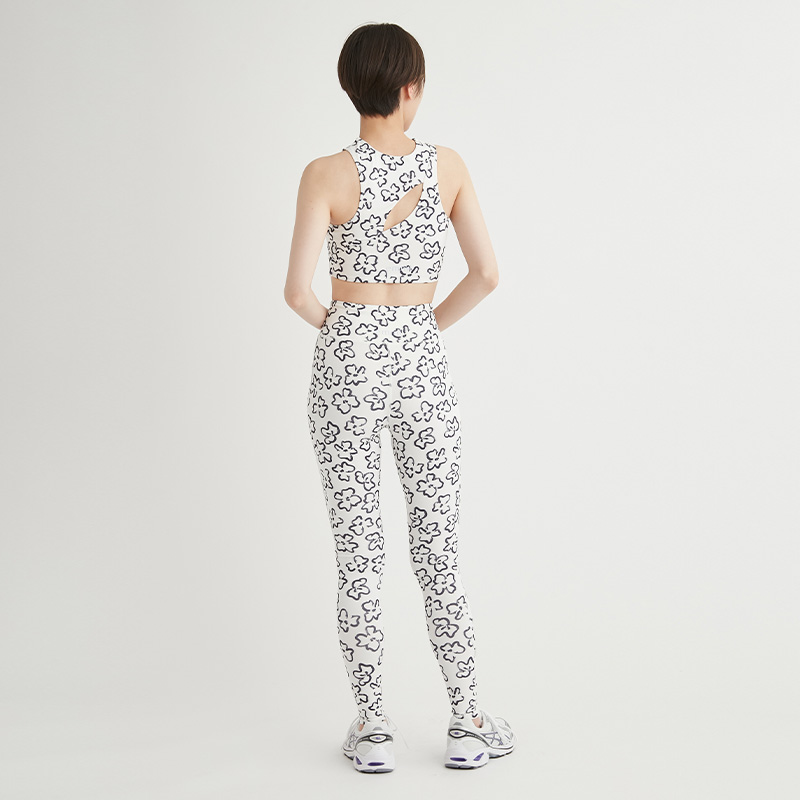 emmi yoga エミヨガ セール ヨガウェア トップス ecoロー